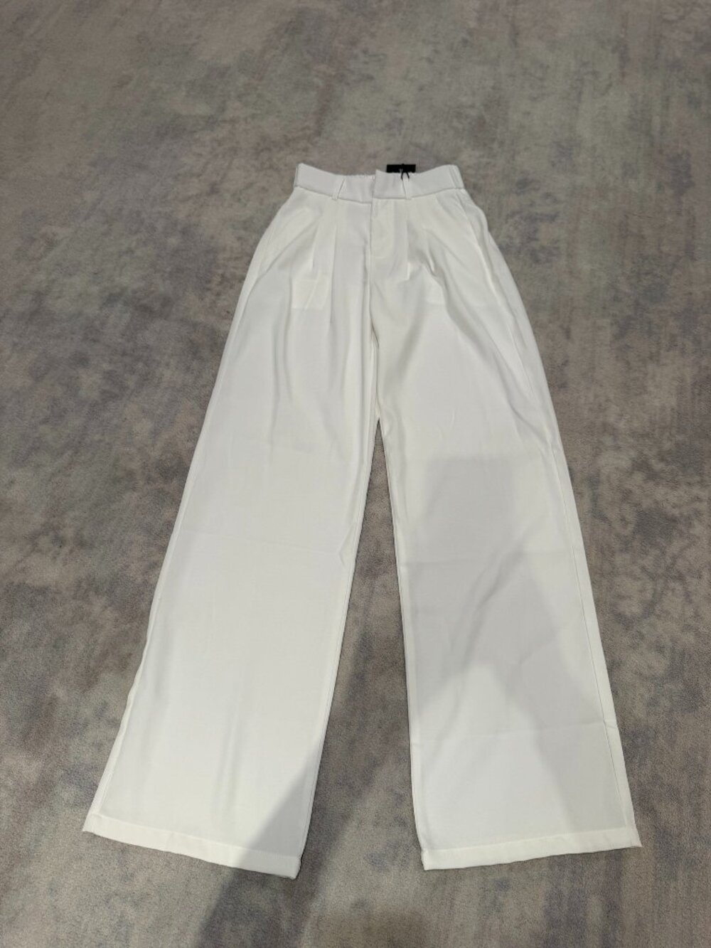 NWT Daisy Grace White Pleated Wide-Leg Trousers XS